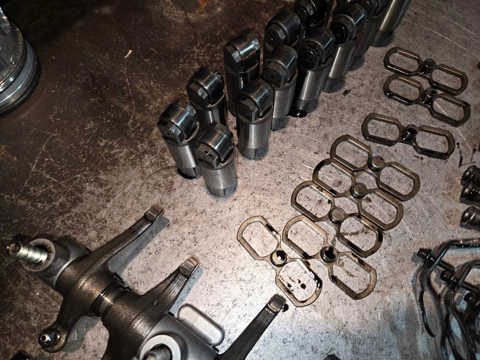 2011-2015 Chevy GMC 6.6 LML DURAMAX VALVETRAIN ROCKER ARMS LIFTERS REF8222 - Picture 4 of 10