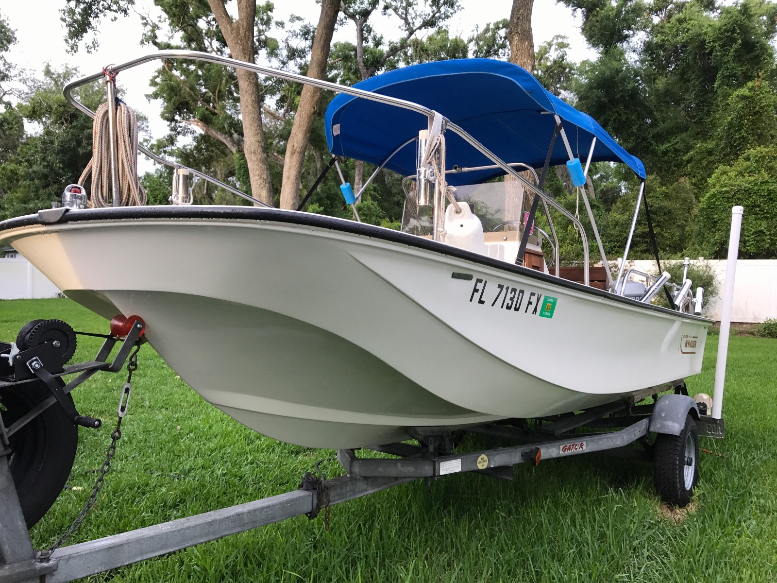 1980 Boston Whaler Montauk 17' Classic - 1992 Evinrude 100HP Commercial Motor