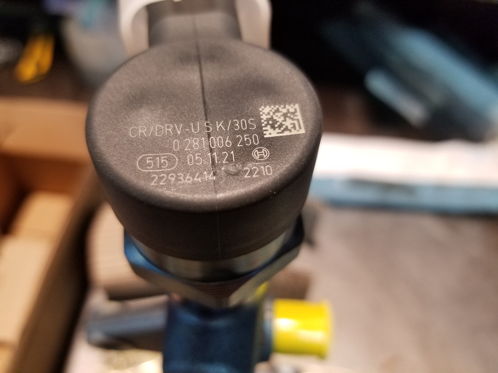 OEM Cummins Bosch 0445226167 5348915 Fuel Rail - Picture 3 of 11