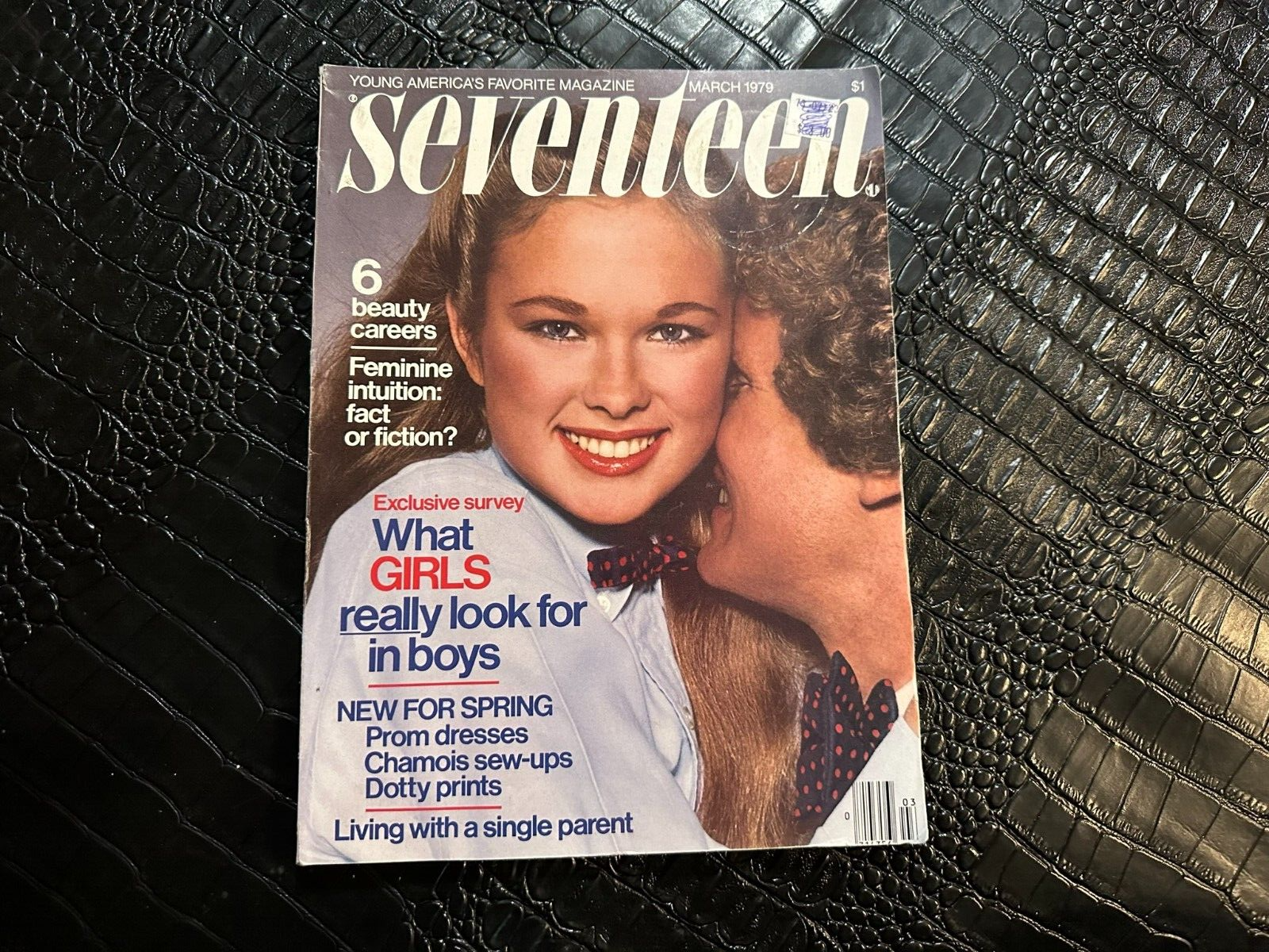 女性情報誌 Seventeen Prom 2017 Magazine SEVENTEEN MAGAZINE PROM — DEMI JONK