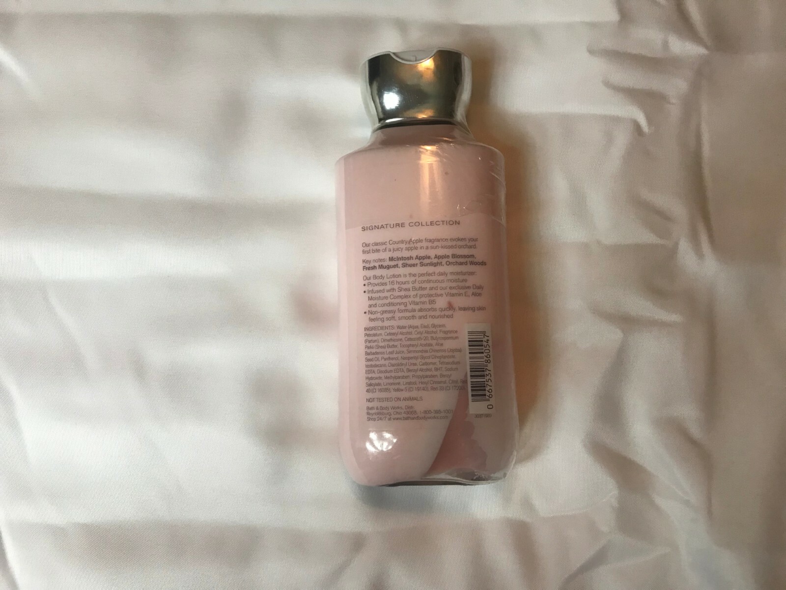 1 Bath & Body Works COUNTRY APPLE - Full Size - Sealed