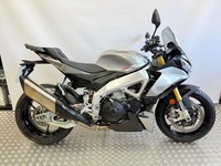 Aprilia Tuono 1100 V4.         !! 1 OWNER, FULL APRILIA HISTORY !!