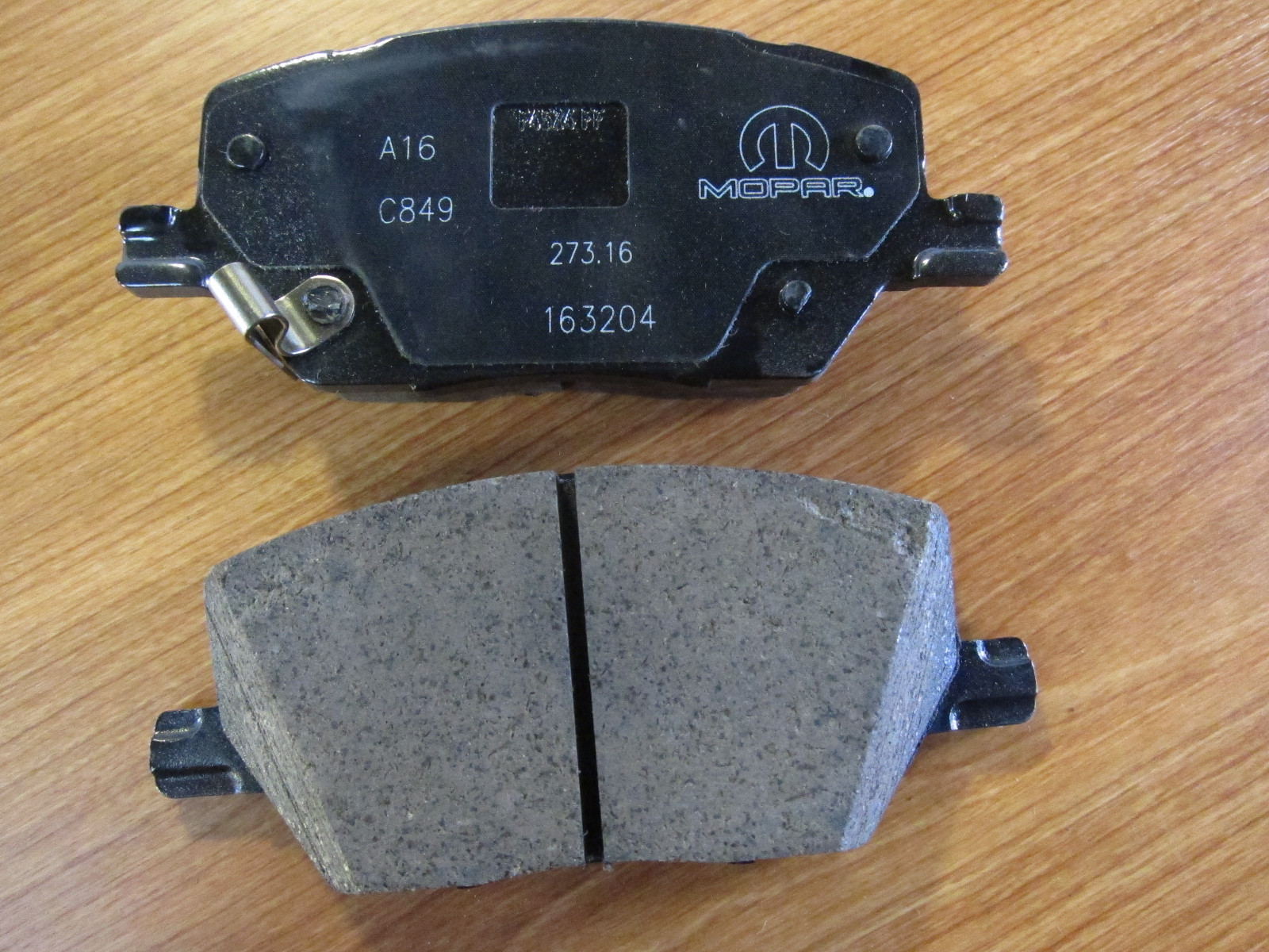 20152021 Jeep Renegade Replacement Front and Rear Brake Pads New Mopar