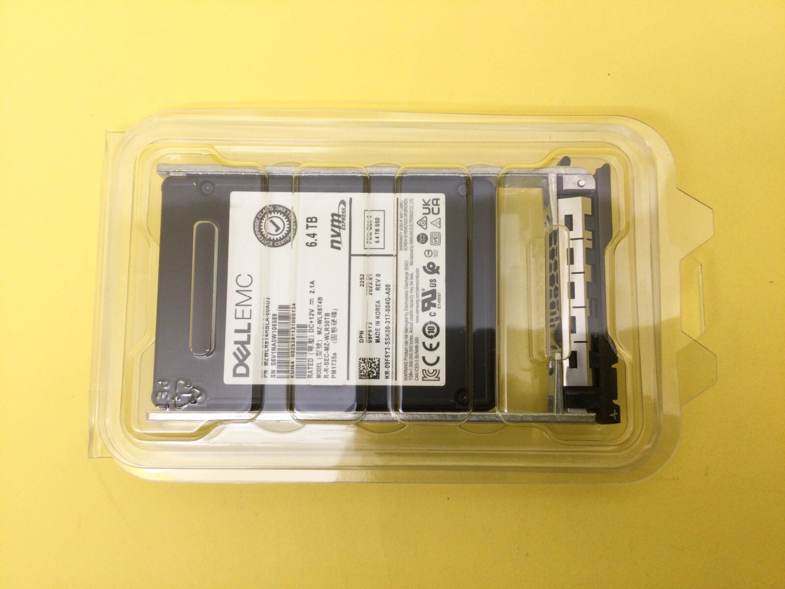 9F6Y3 Dell 6.4TB PCIe Gen4 NVMe Mix Use 2.5