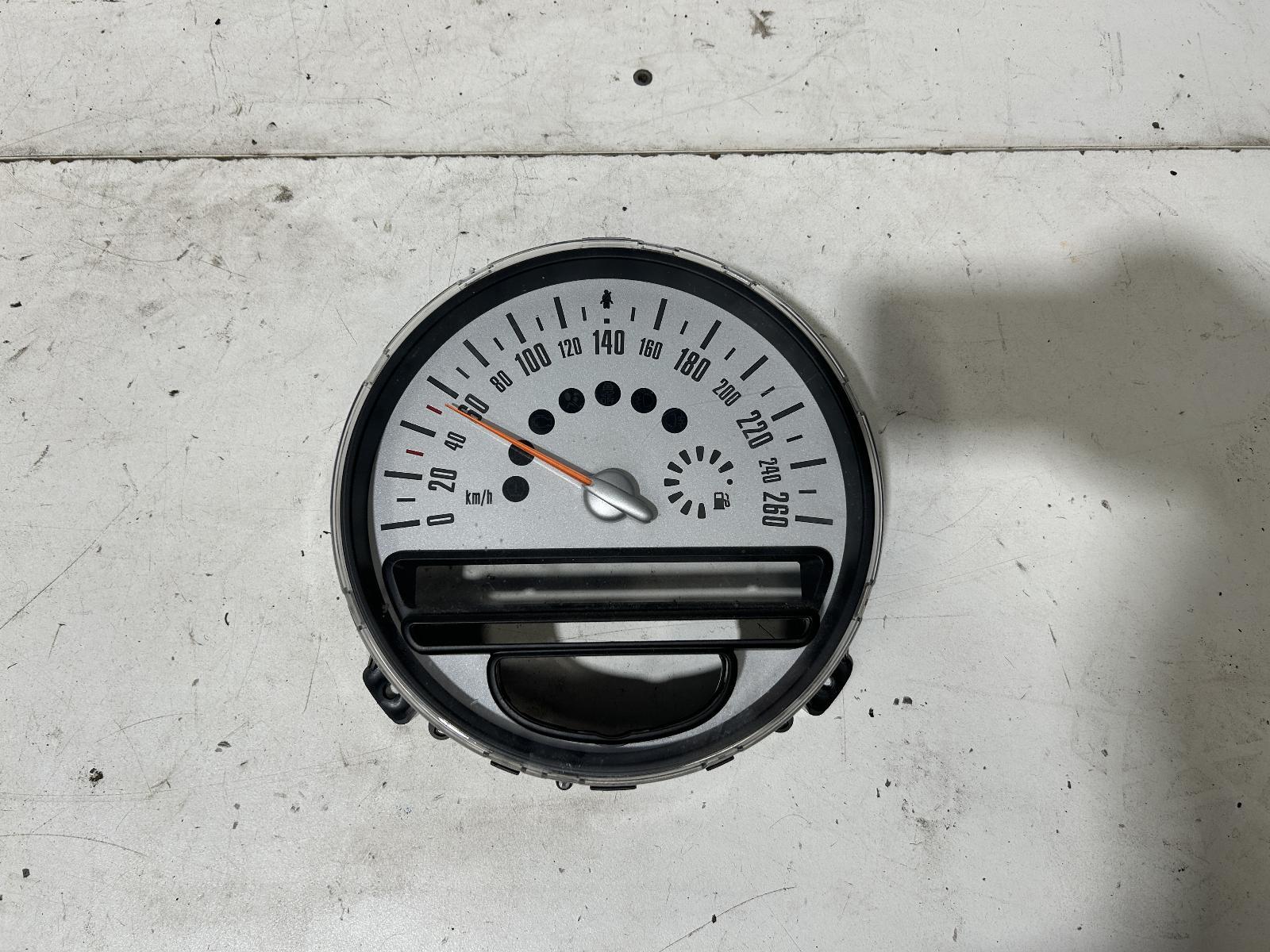 Mini Cooper Instrument Cluster Speedometer R57 08/2010-05/2015