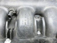 Mercedes W176 A200 12-15 1,6 115KW 270910 Ansaugbrücke Ansaugkrümmer Mercedes W176 A200 12-15 05.11.2012... Vorschau 2