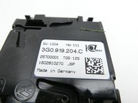 VW Passat B8 3G 14-19 Bordcomputer Uhr Display Monitor VW Passat B8 3G 14-19 07.03.2016 3G0919204C 25700001 gebraucht Vorschau 4