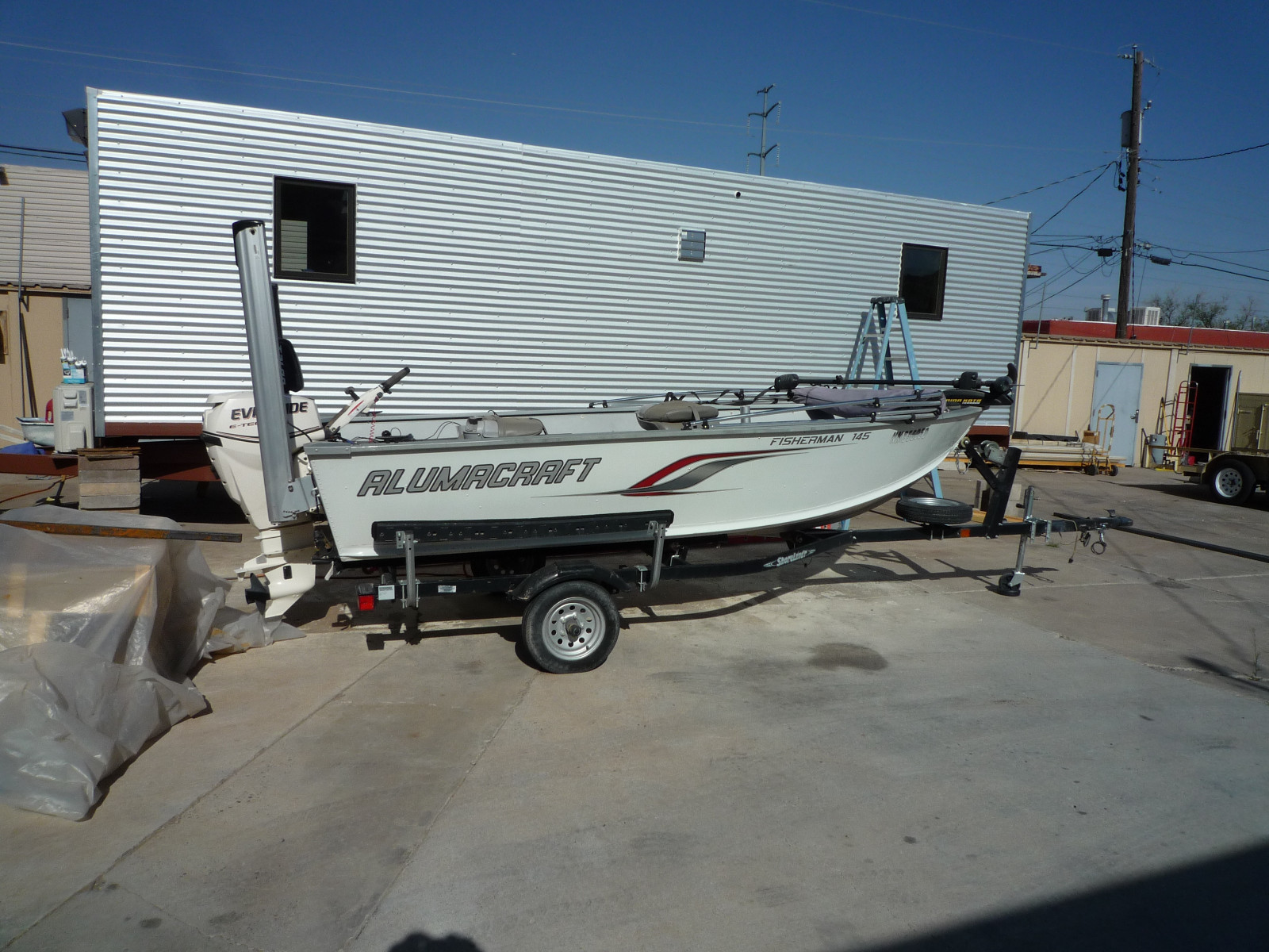 2011 ALUMACRAFT FISHERMAN 145 with 25hp evenrude e-tec