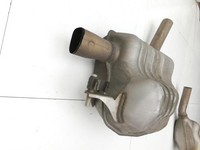 Mercedes C205 C400 15-18 3,0 245KW Endschalldämpfer Endtopf Auspuff Rechts Mercedes C205 C400 15-18 04.05.2017 gebraucht Vorschau 4