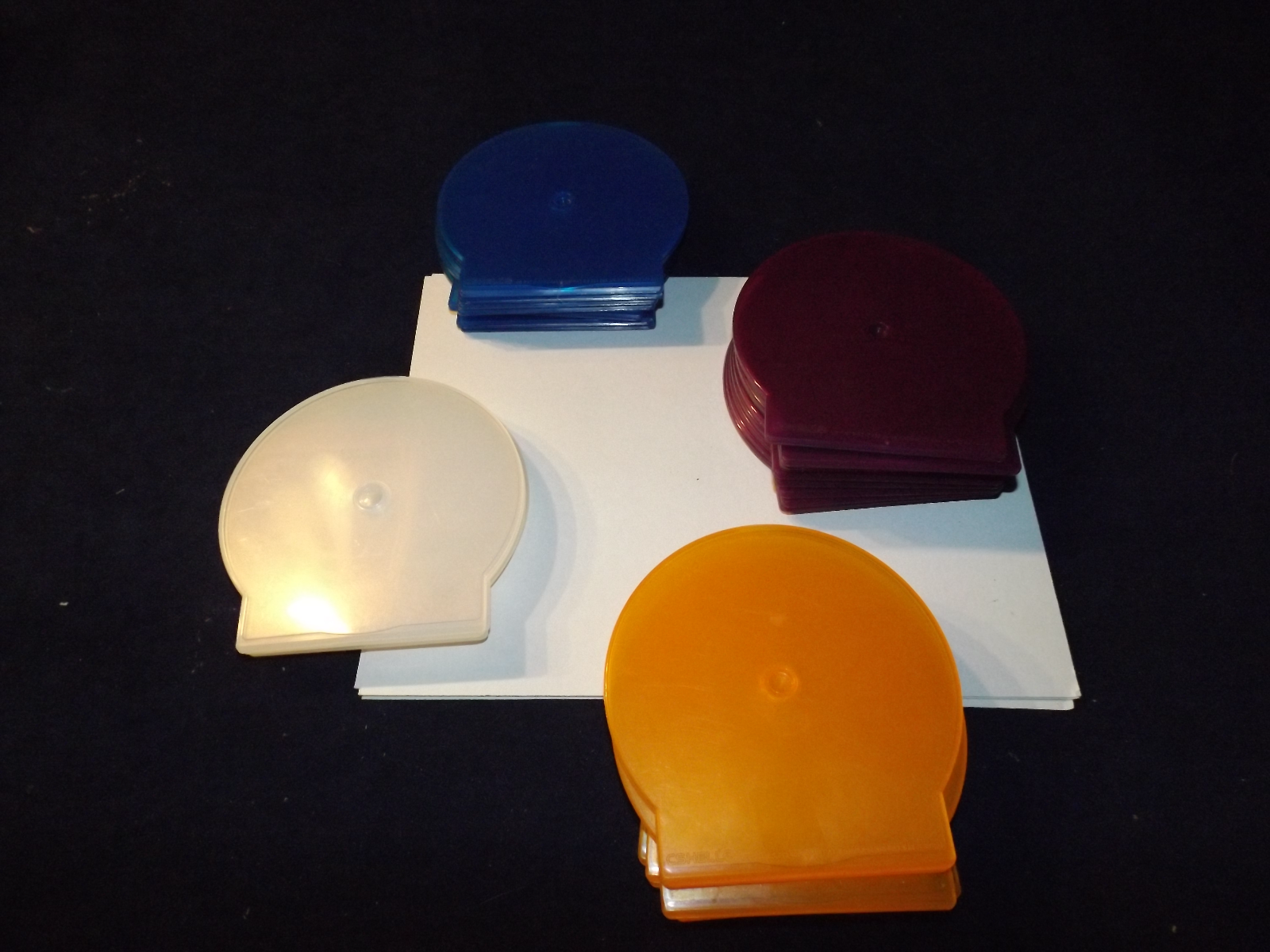 DVD CD PLASTIC STORAGE Single CASE LOT OF 31 ROUND clear/colors