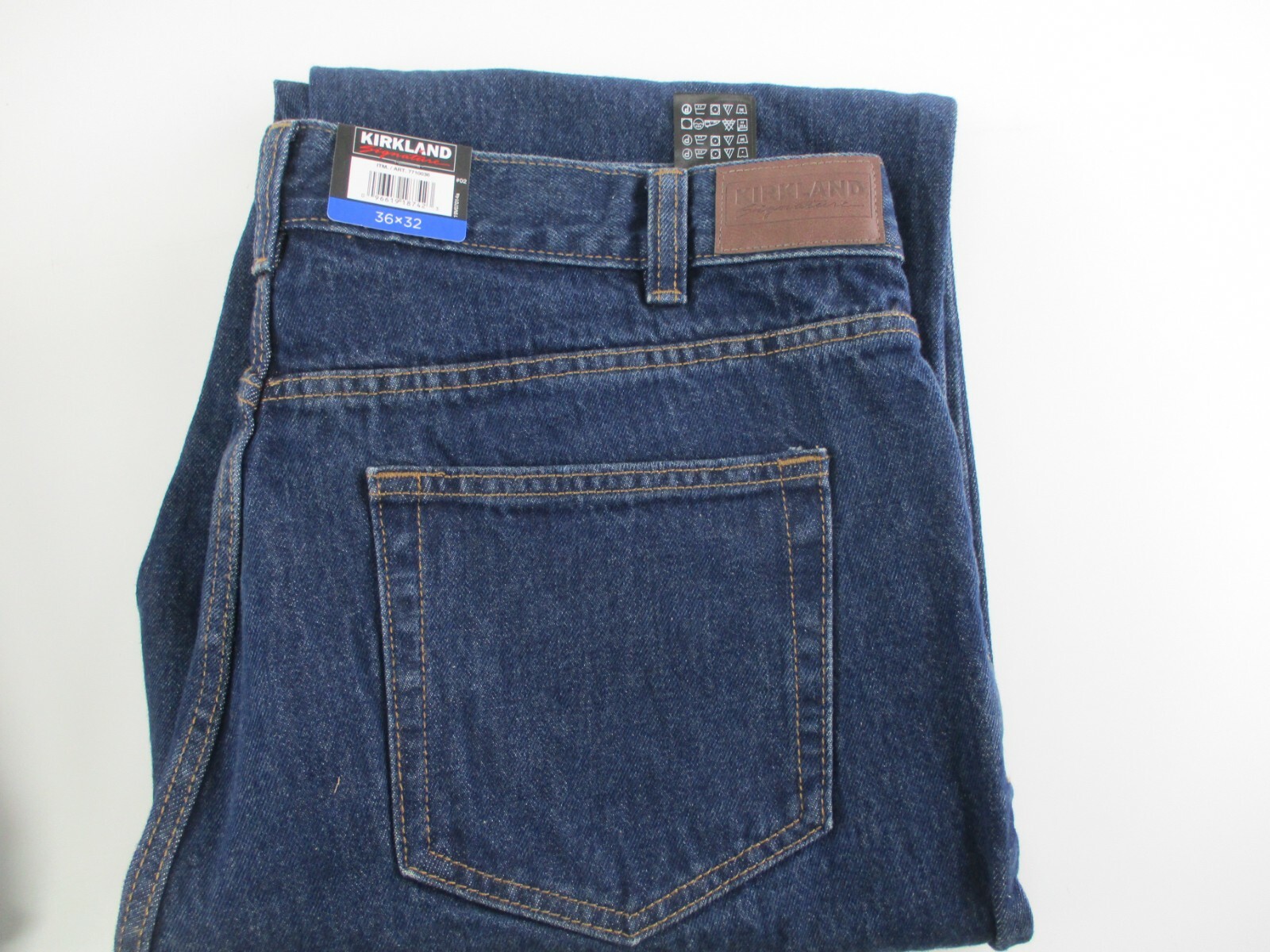 Джинсы Kirkland Signature Mens Relaxed 