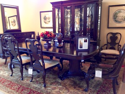 Thomasville Furniture Brompton Hall 9pcs Dining Set