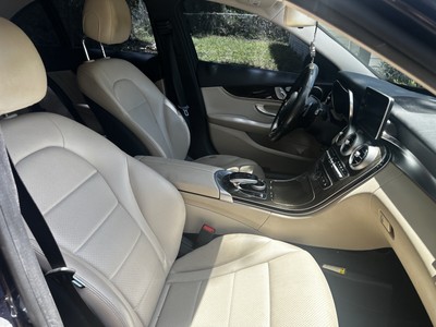 image 3 of interior