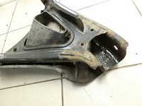 VW Touareg 7P 10-14 Querlenker Dreieckslenker Links Hinten Unten VW Touareg 7P 10-14 07.10.2011 7P0505311E gebraucht Vorschau 7