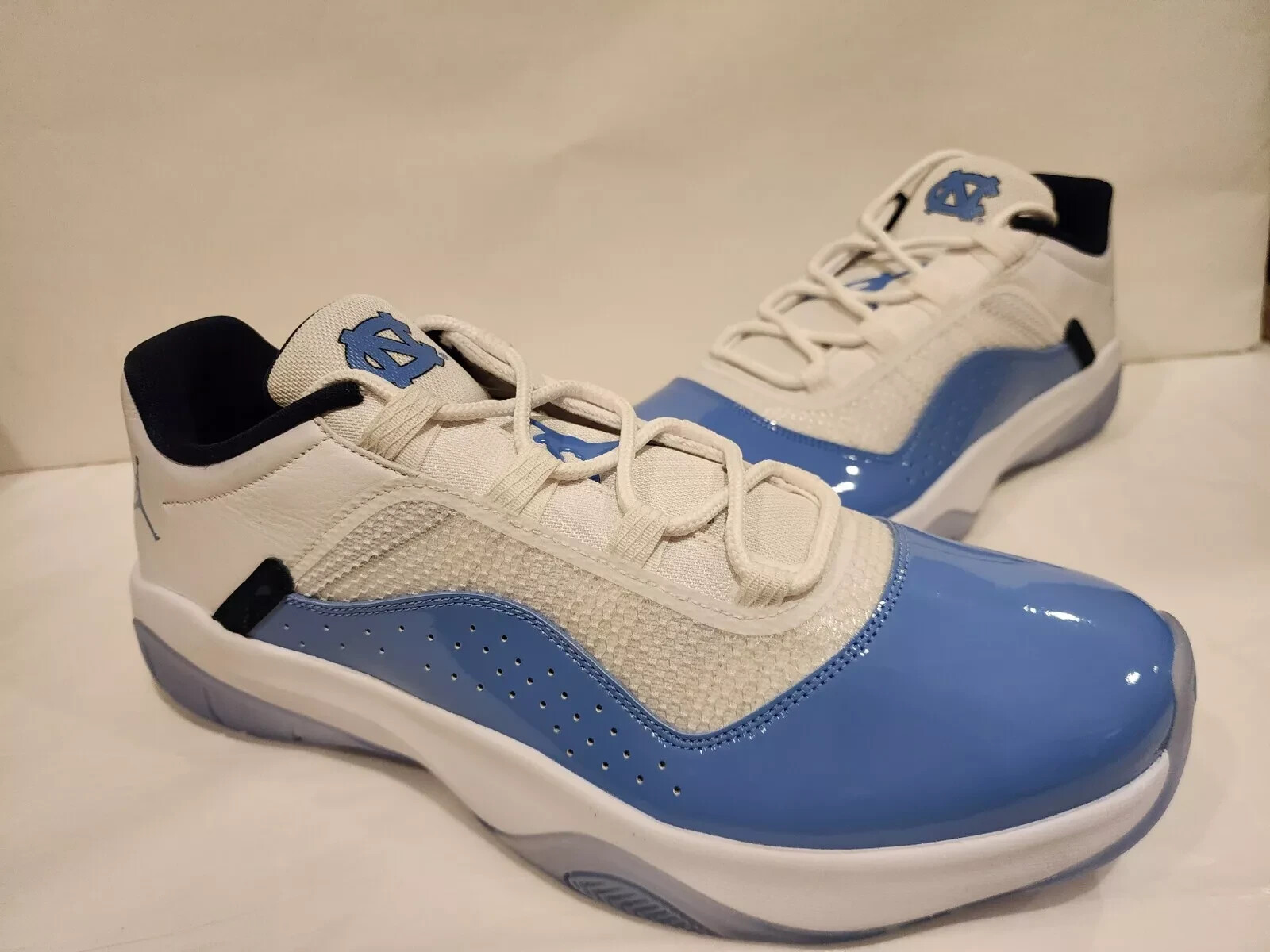 Nike Air Jordan 11 CMFT Low UNC PE Mens Size 15 DV5417 410 Nike Air Jordan 11 CMFT Low UNC PE Mens Size 15 DV5417 410