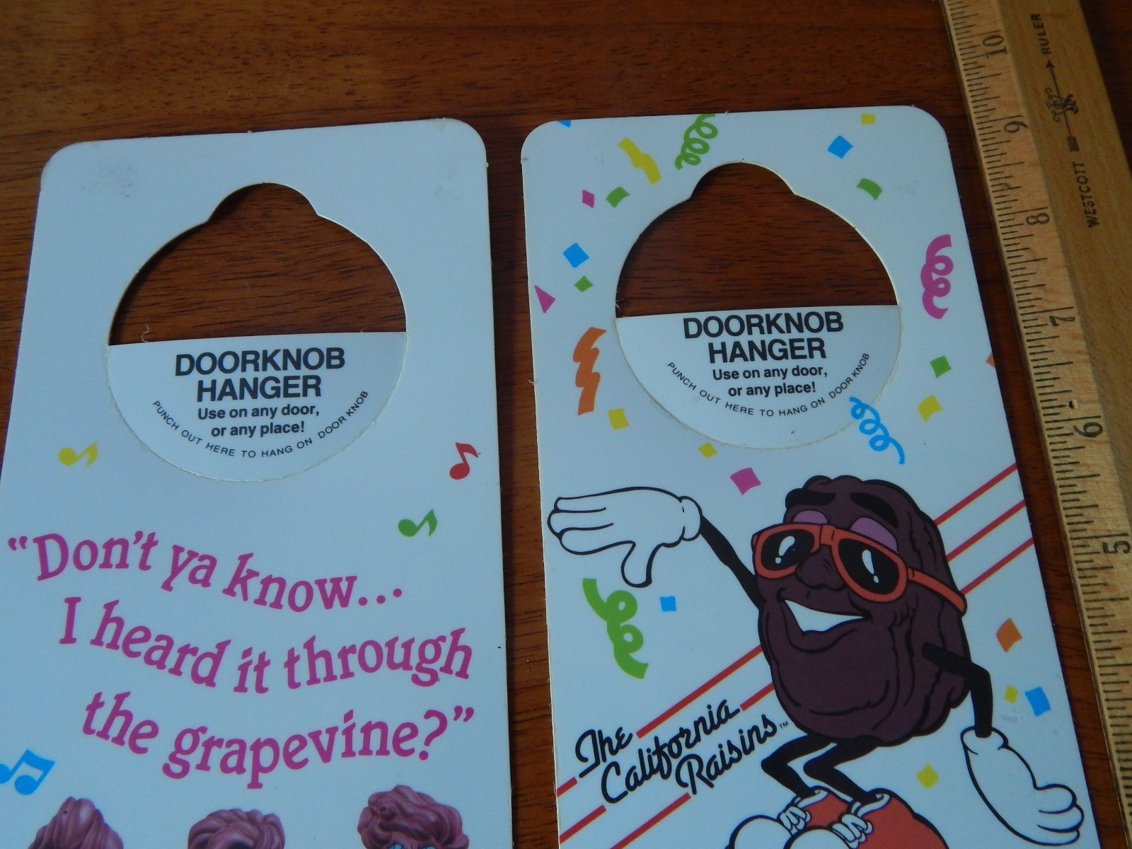 '80s CALIFORNIA RAISINS [LOT] Doorknob Hangers + (VHS x 2) Vtg Collectibles Ltd