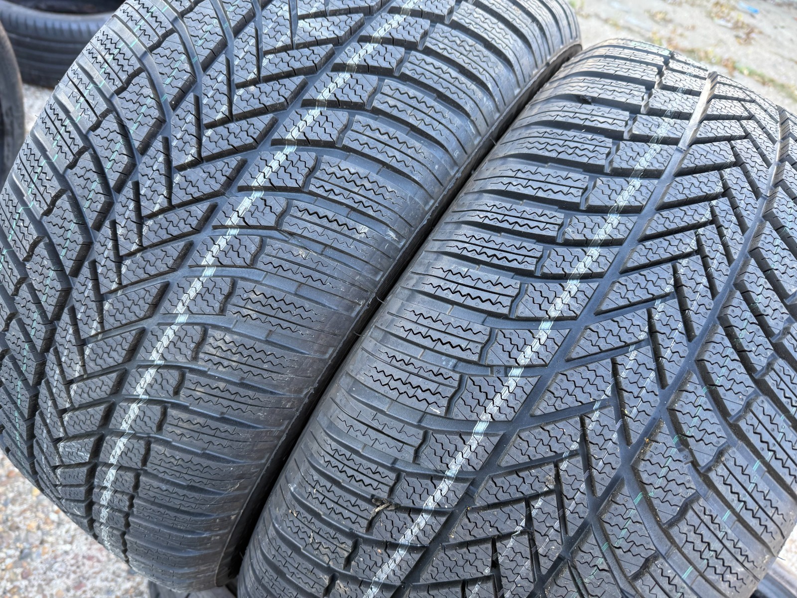 New 255 50 19 Bridgestone, Blizzak LM005, AO, 103T, x1 Tyre (F1_tyres) YD286