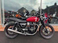 Triumph Bonneville street twin