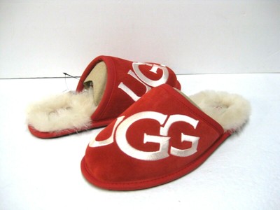 scuff logo uggs