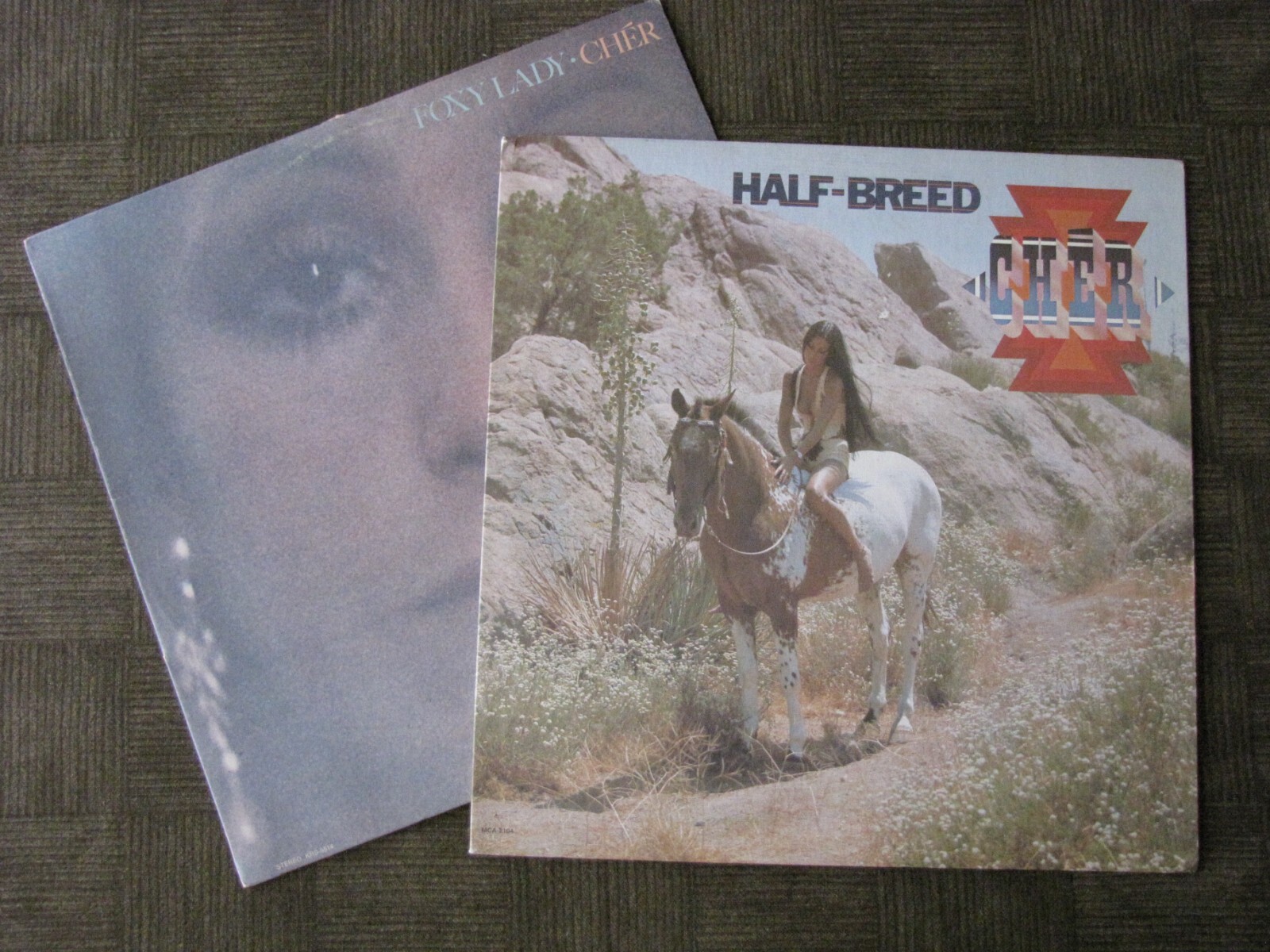 CHER Lot of 2 HALF BREED MCA-2104 1973 & Foxy Lady Kapp 5514