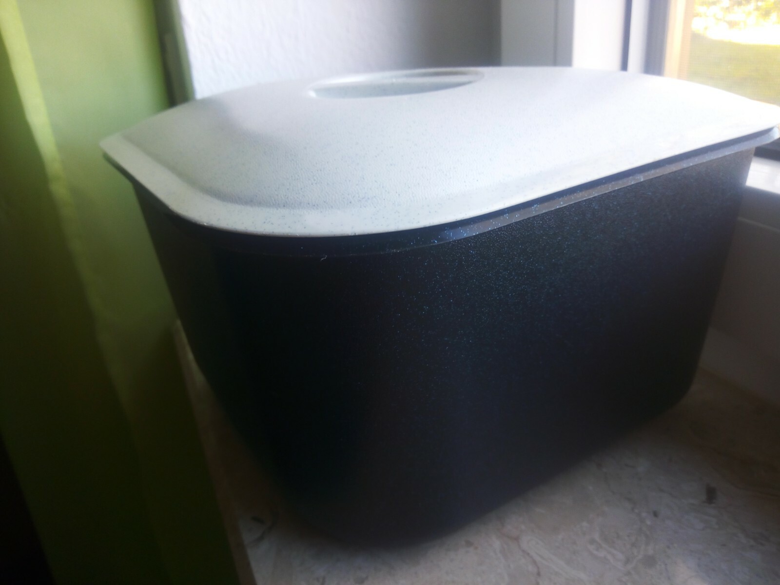 Tupperware Alles in Einem Behälter für Bioabfall RAR