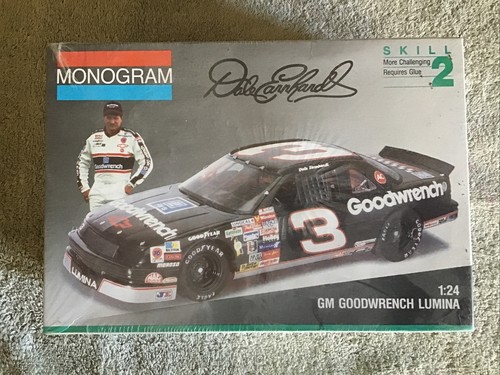 モノグラム 1/24 #3 goodwrench ルミナ ナスカー 完成品 モノグラム 1/24 #3 goodwrench ルミナ ナスカー 完成品