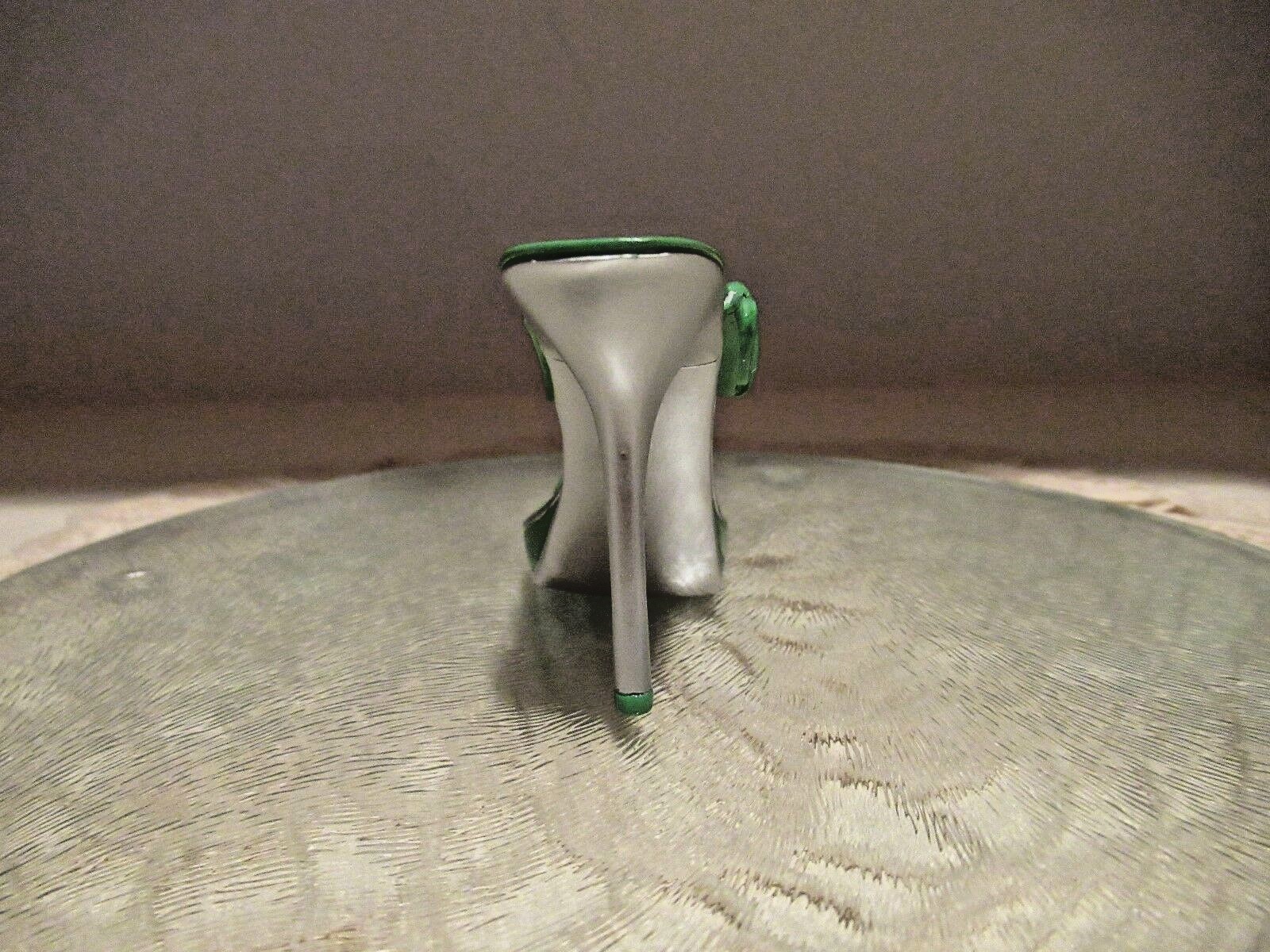 JTRS JUST THE RIGHT SHOE  # J120113.  HIP.  2012.  Miniature shoe.