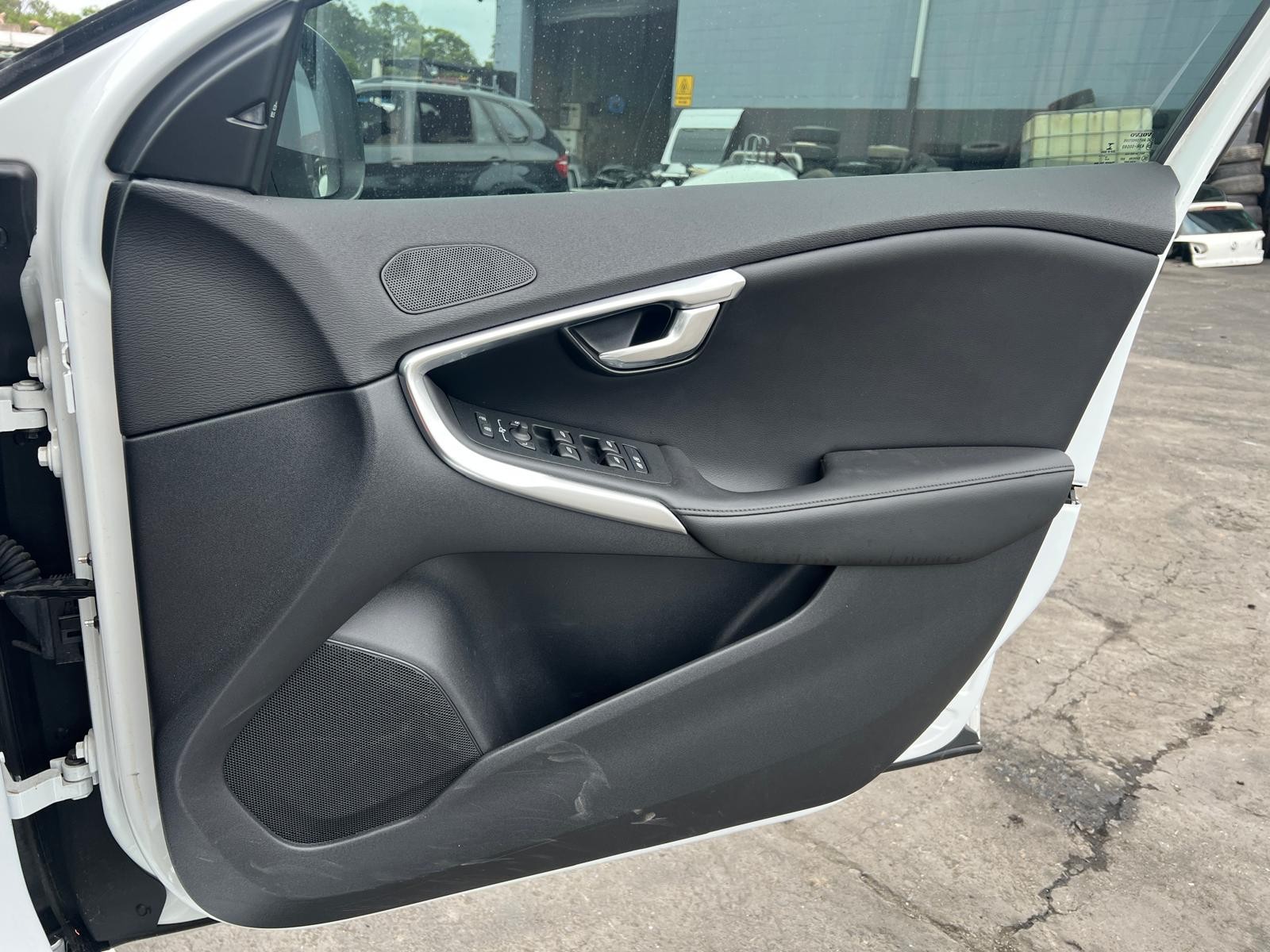 2018 Volvo S40 M SERIES 02/2013-2019 LEFT REAR DOOR LOCK HATCH 31440395 image 7