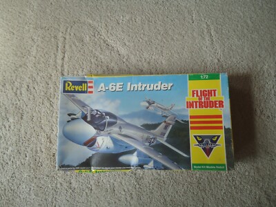Revell 1/72 Scale Flight of the Intruder A-1E Sky Raider Model 4394 sealed parts