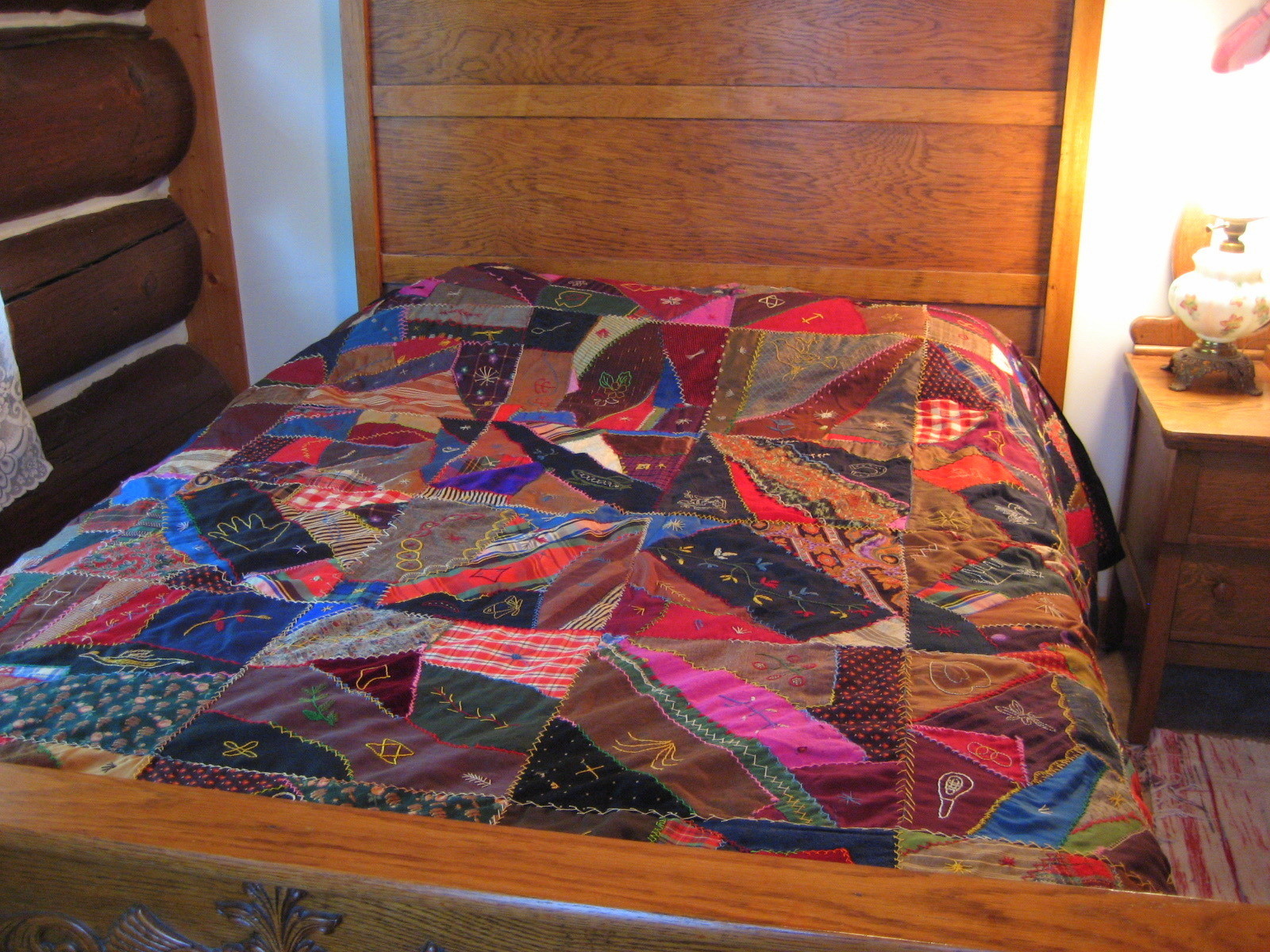 OUTSTANDING circa 1900's Antique Crazy Quilt BRILLIANT COLORS & UNIQUE APPLIQUÉ