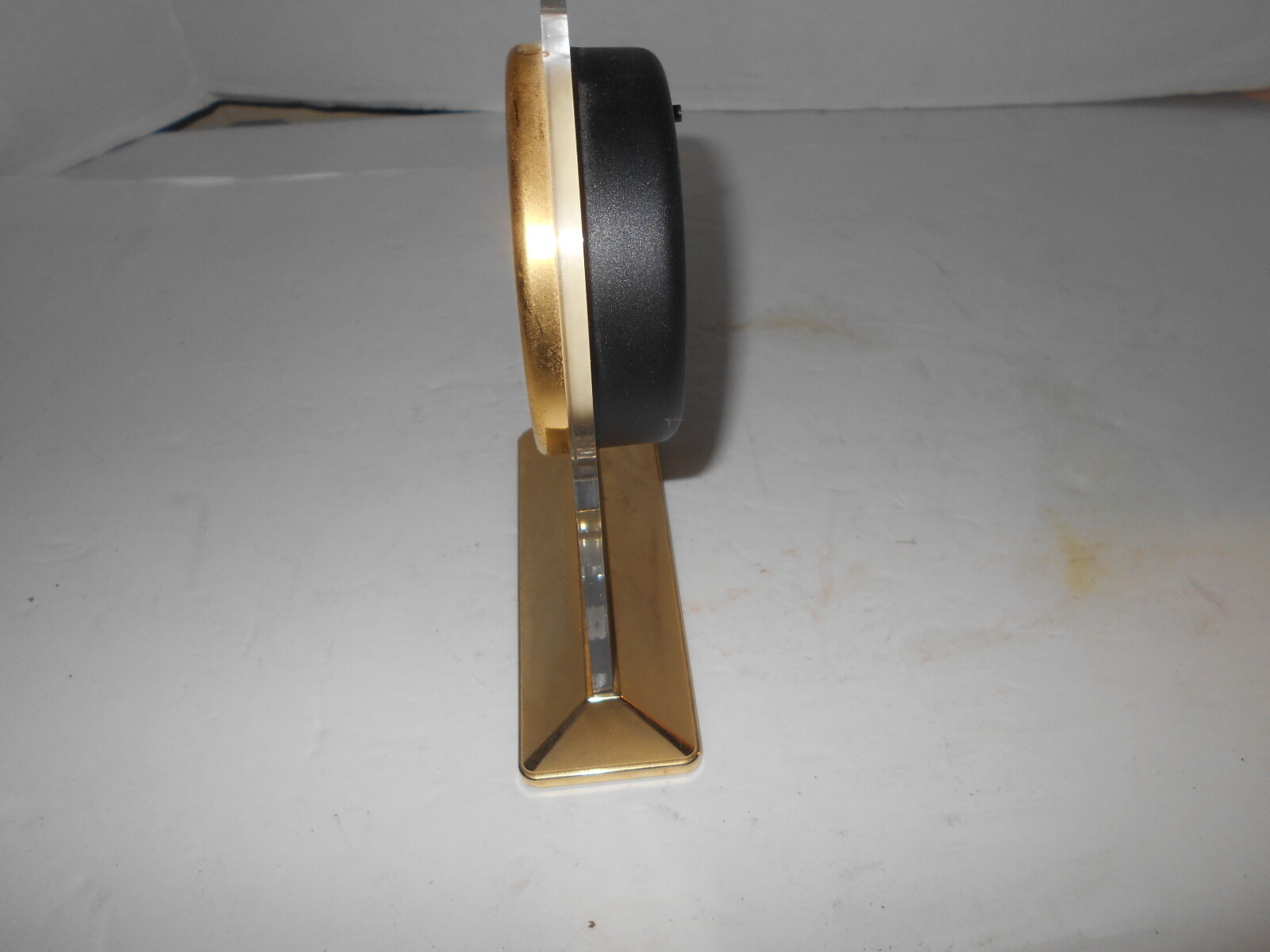 VINTAGE COLLECTIBLE QUARTZ  DANBURY DESK CLOCK