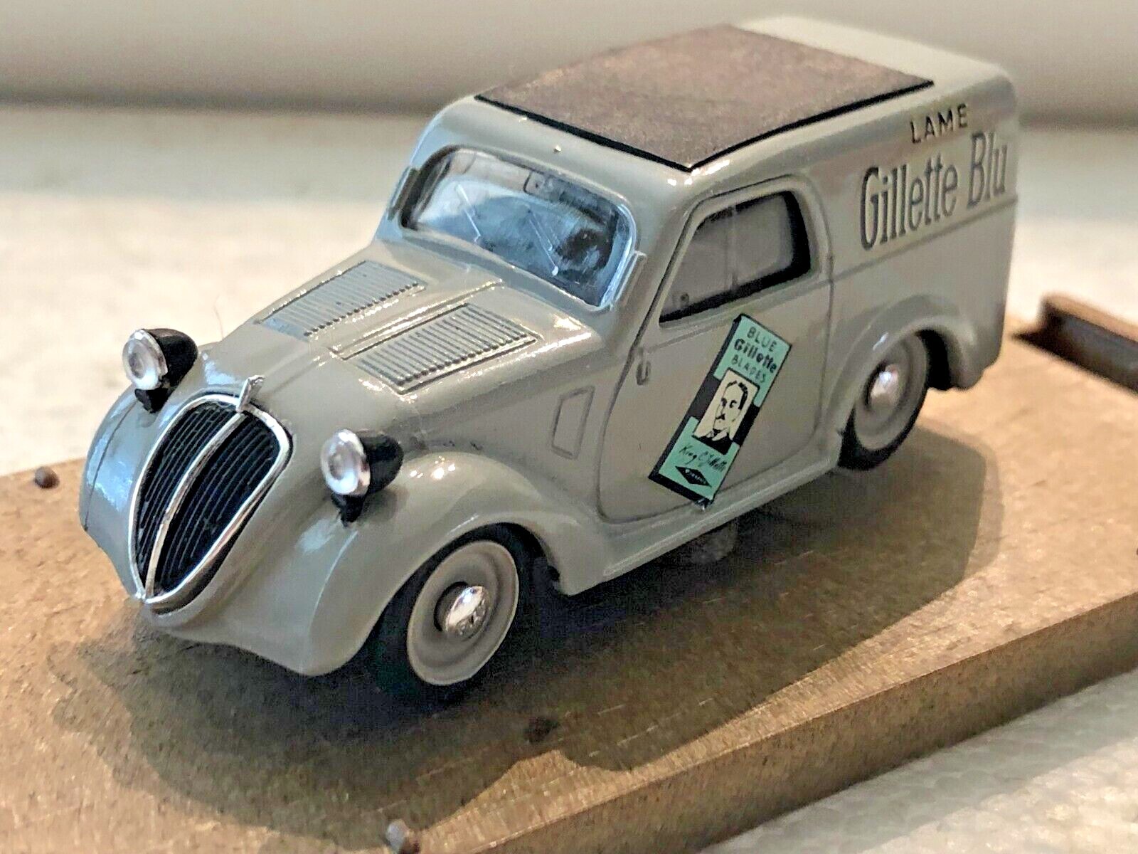 【限定2500個】BRUMM 1/43 FIAT 500 CLUB ITALIA Brumm Fiat 500 L 1968 - 40th Meeting 500 Club Italy Garlenda