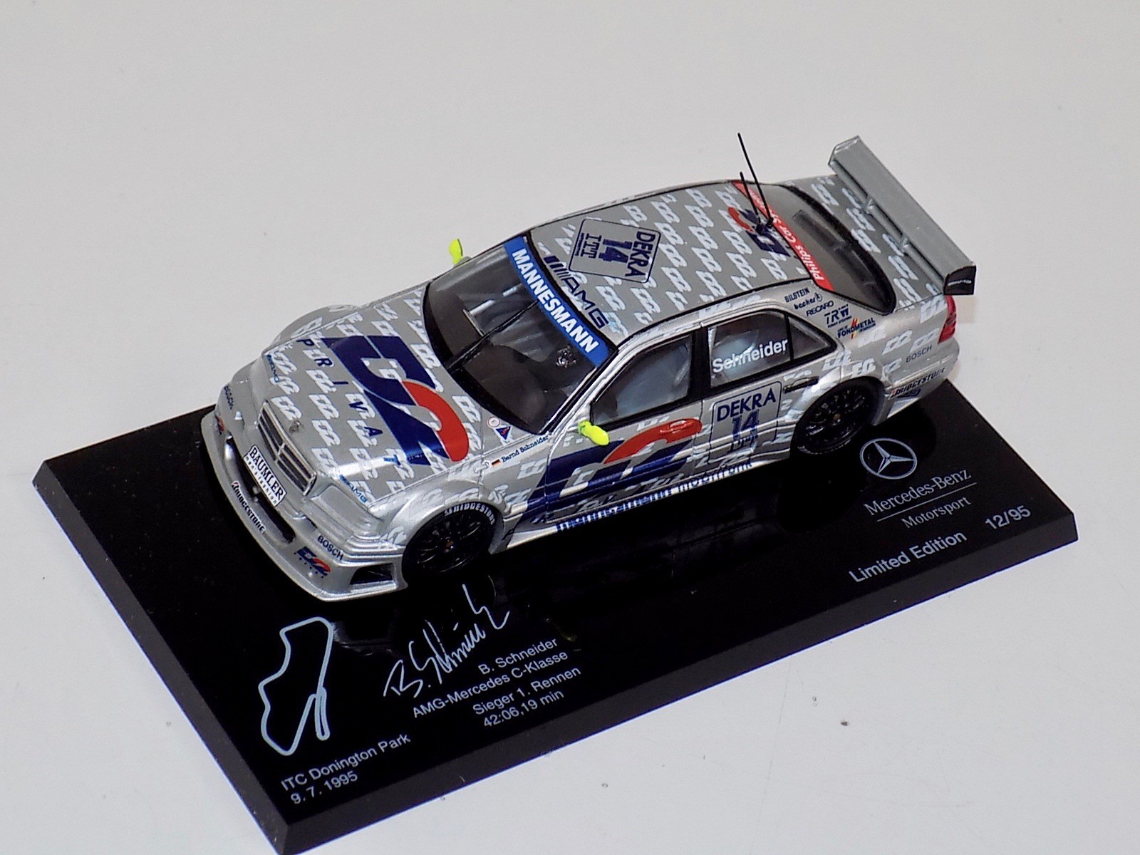 【ミニチャンプス】メルセデスベンツC-Class DTM M.Hakkinen $_57.JPG?set_id=880000500F