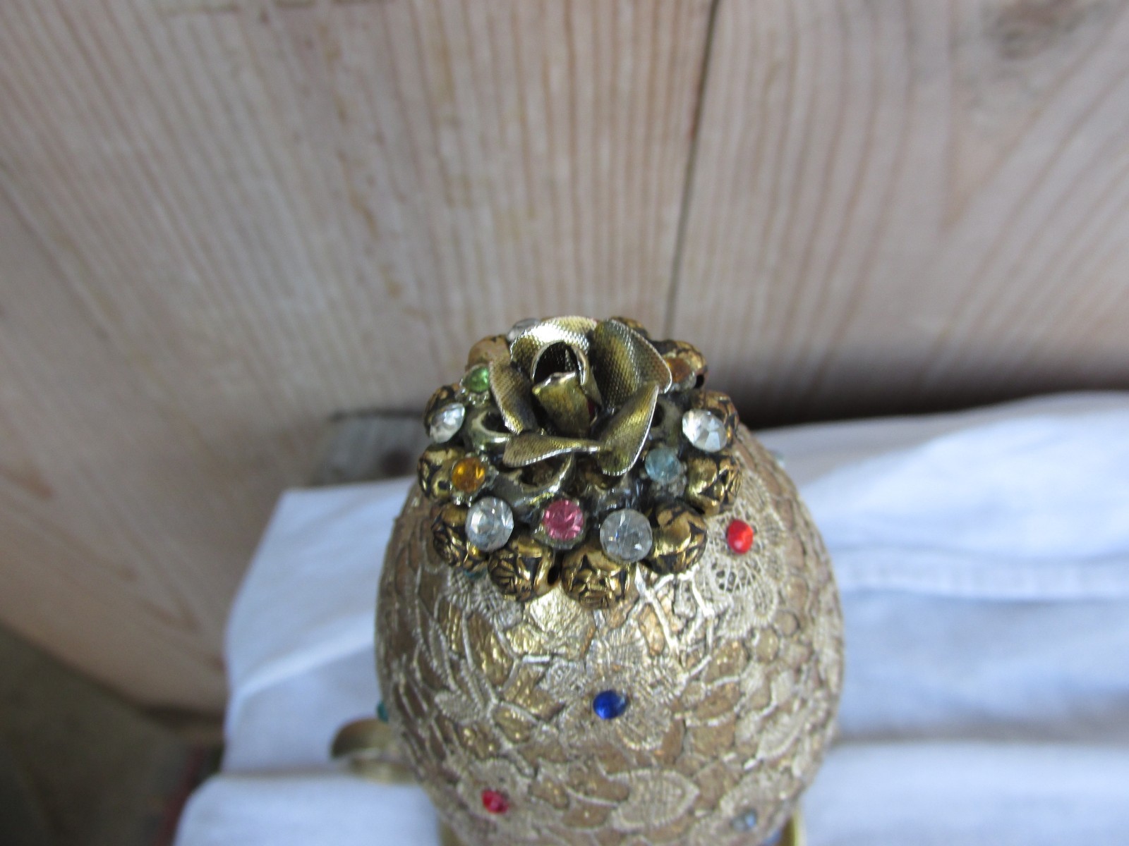 Gold Tone Jewels? Decorative Signed Real Egg Lacy w/ Metal stand 3 leg, finger