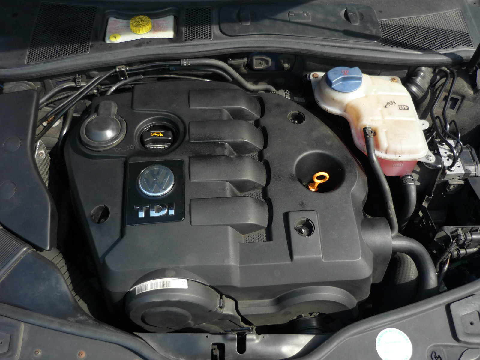 This auction is for 1 x owners manual handbook wallet in good condition  removed from a VOLKSWAGEN PASSAT ...