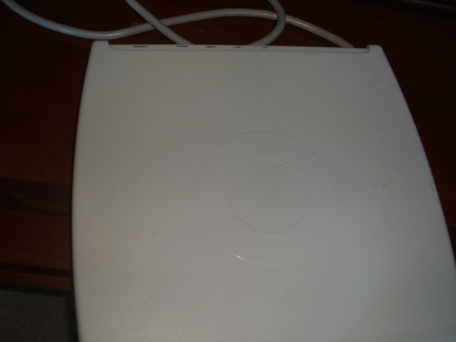 9Belkin F9S520-06 5 Outlet Transient Voltage Surge Suppressor