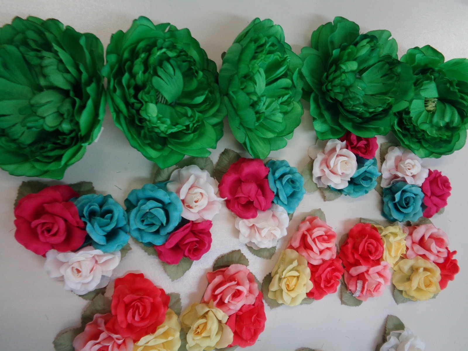 40   VINTAGE  ASSORTED  FLOWERS  MILLINERY   FLOWERS