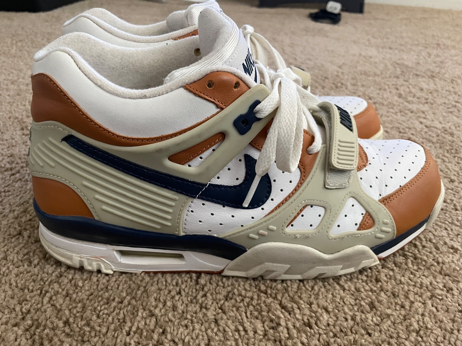 nike air trainer medicine ball