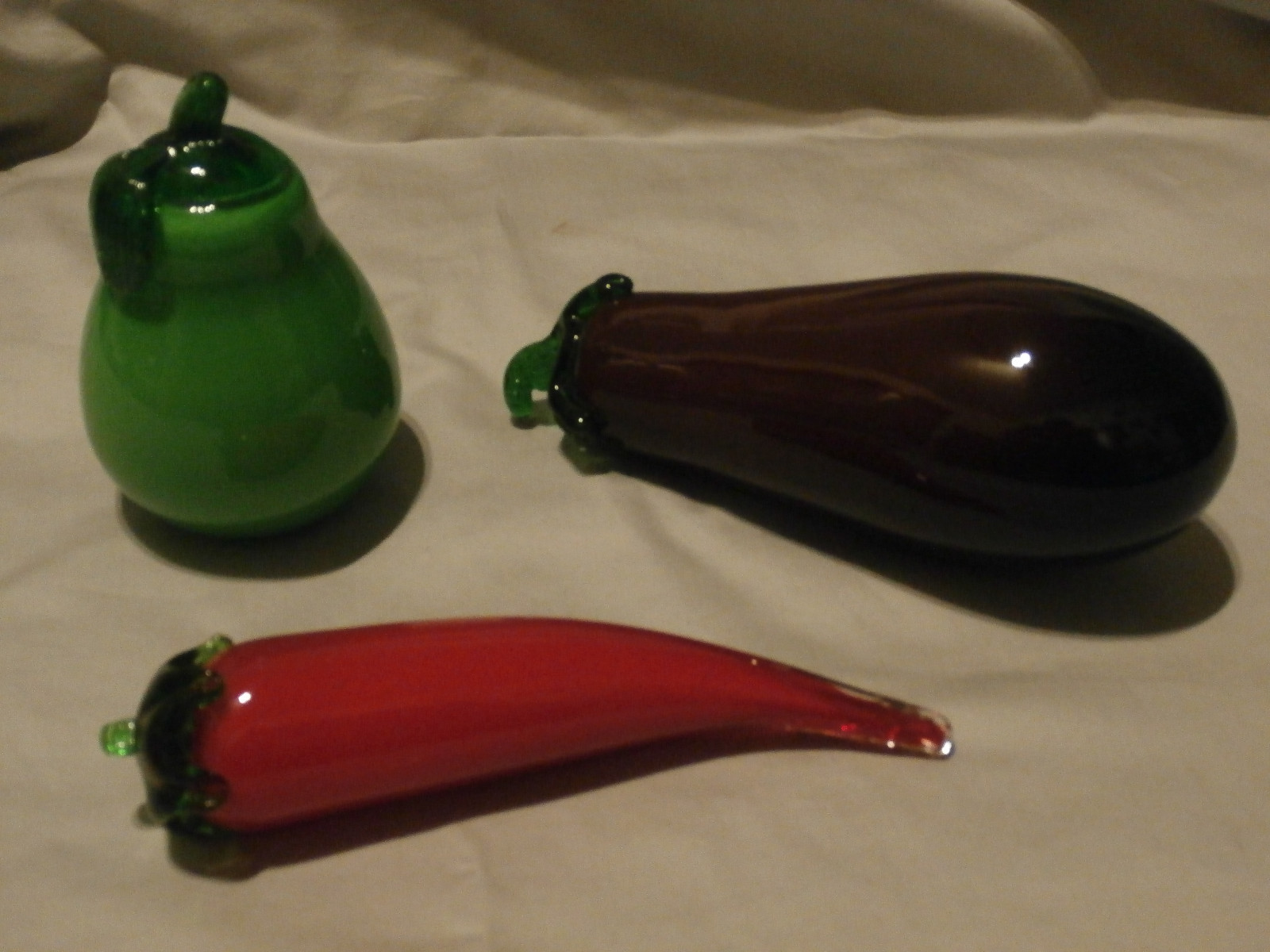 3  Blown Art Glass Fruit & Vegetables Murano Style Pear Chili Pepper Egg Plant