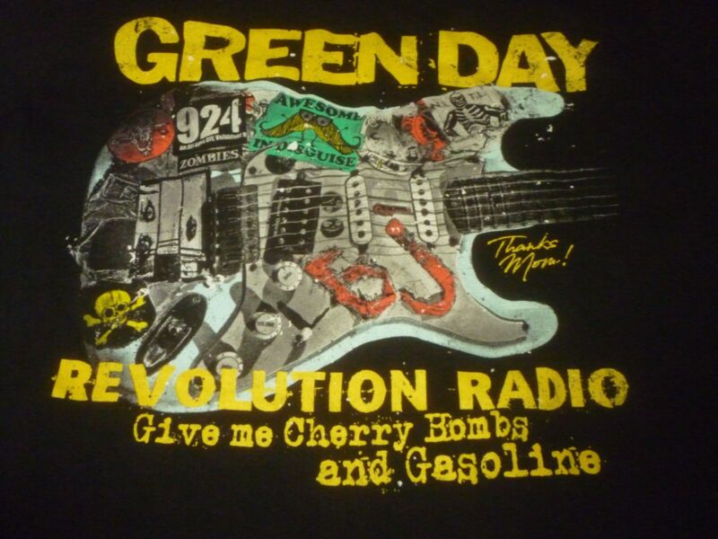 Green Day Shirt ( Used Size M ) Nice Condition!!!