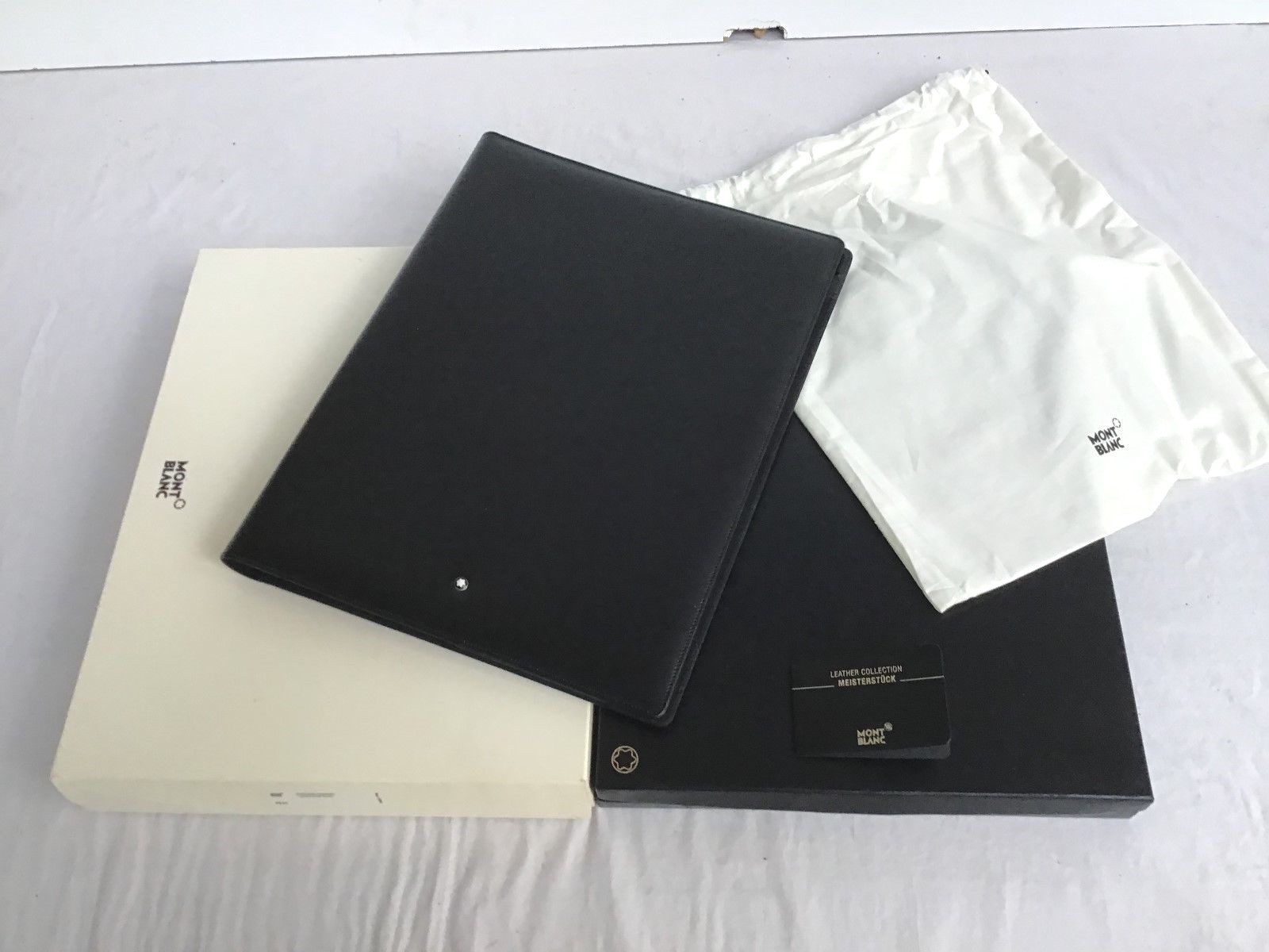 NEW  MONTBLANC MEISTERSTUCK A4 BLACK LEATHER NOTEPAD HOLDER/ CONFERENCE FOLDER