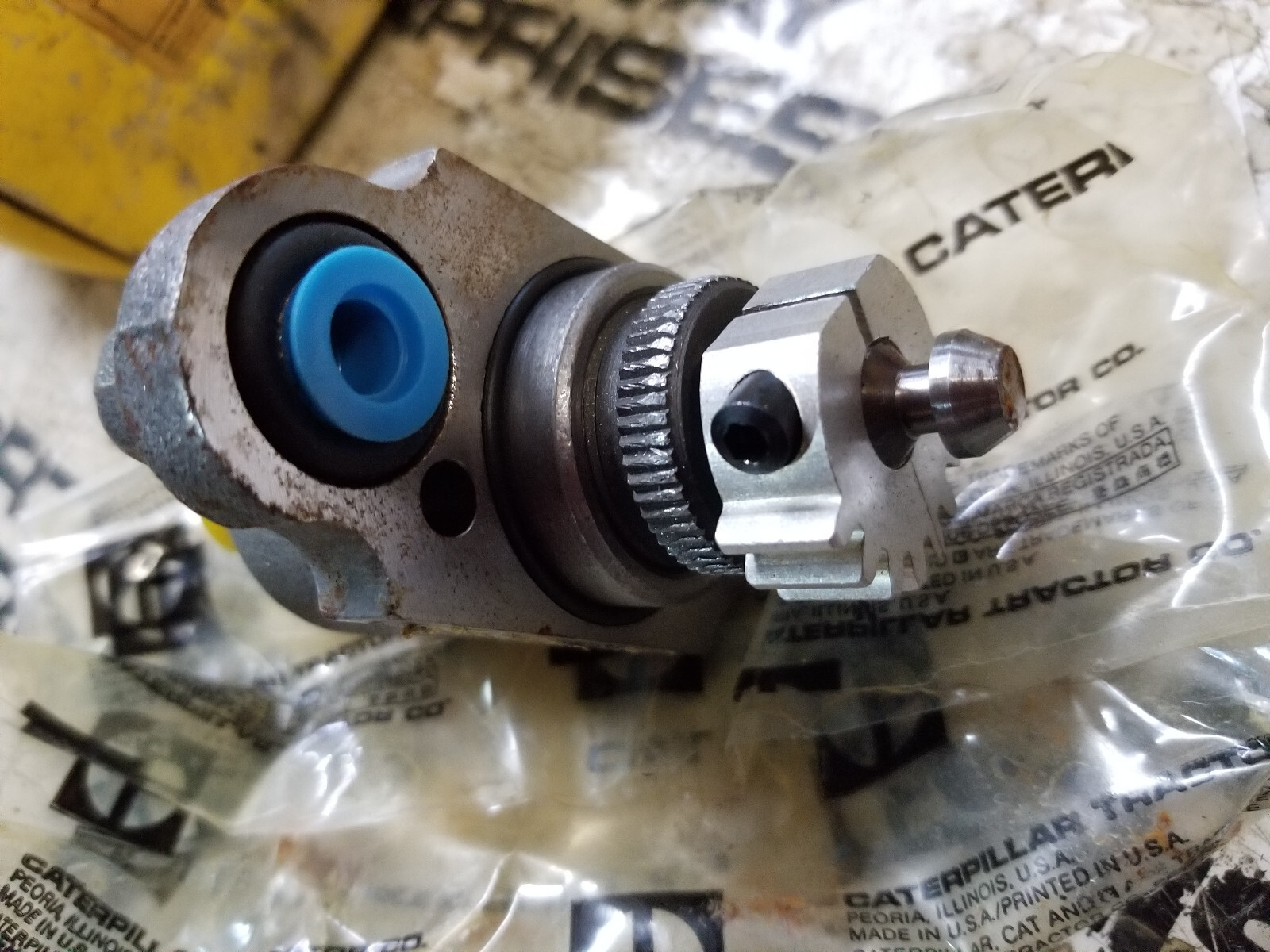 CATERPILLAR 8M-3280 FUEL PUMP 8M3280 - Picture 4 of 7