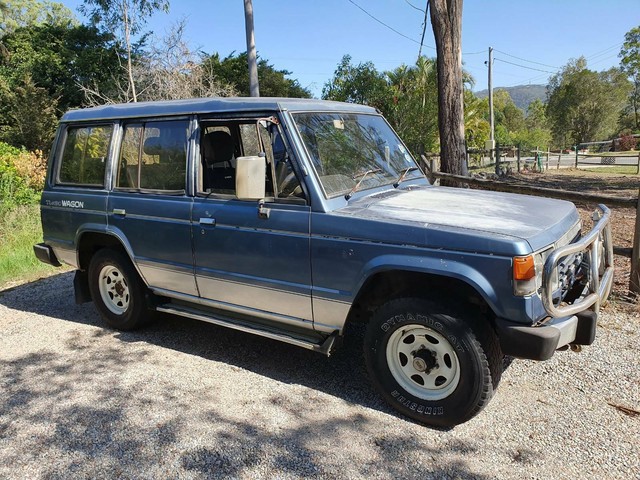 Mitsubishi pajero 1987