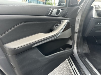 image 14 of interior