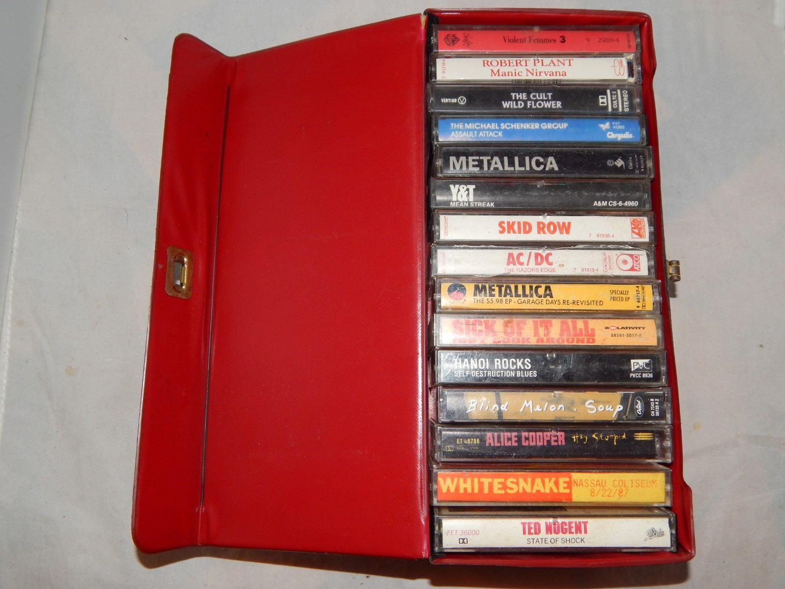 15 Cassette Tape Lot in Carrying Case Metallica, Cult, Blind Melon, Skid Row