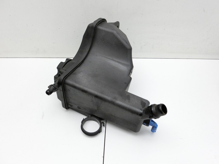 BMW X1 E84 LCI 12-15 2,0d 160KW Ausgleichsbehälter f. Kühlmittel BMW X1 E84 LCI 12-15 29.10.2012 8570079... Vorschau 4