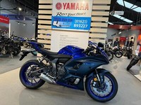 Yamaha R7 BLACK OR BLUE