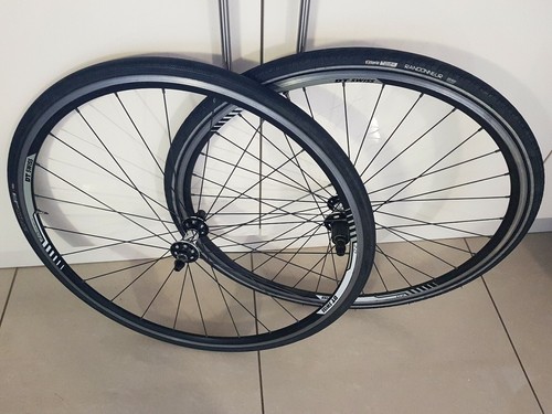 Axis 2.0 クリンチャー 700c シマノ 10s ホイール G46RA Axis 2.0 クリンチャー 700c シマノ 10s ホイール G46RA