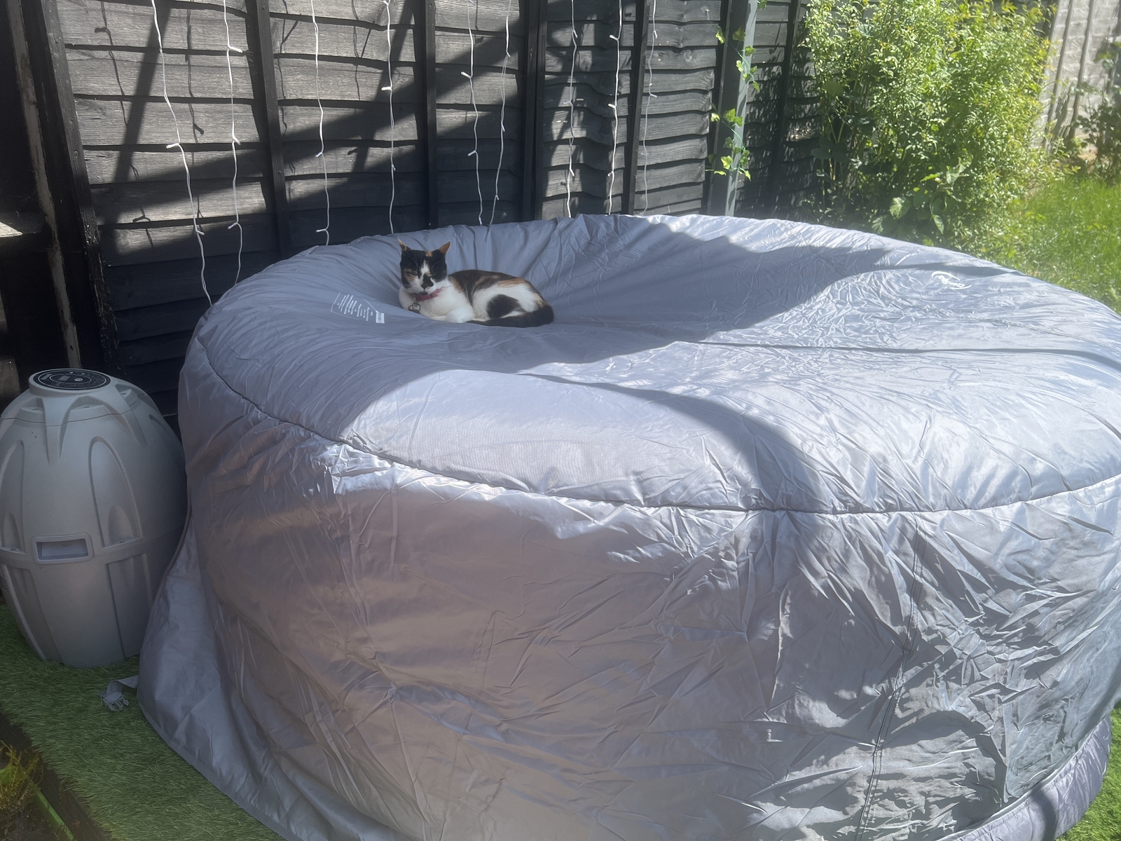 CleverSpa Universal Thermal Outdoor Spa Cover for 1.85meter Small Round