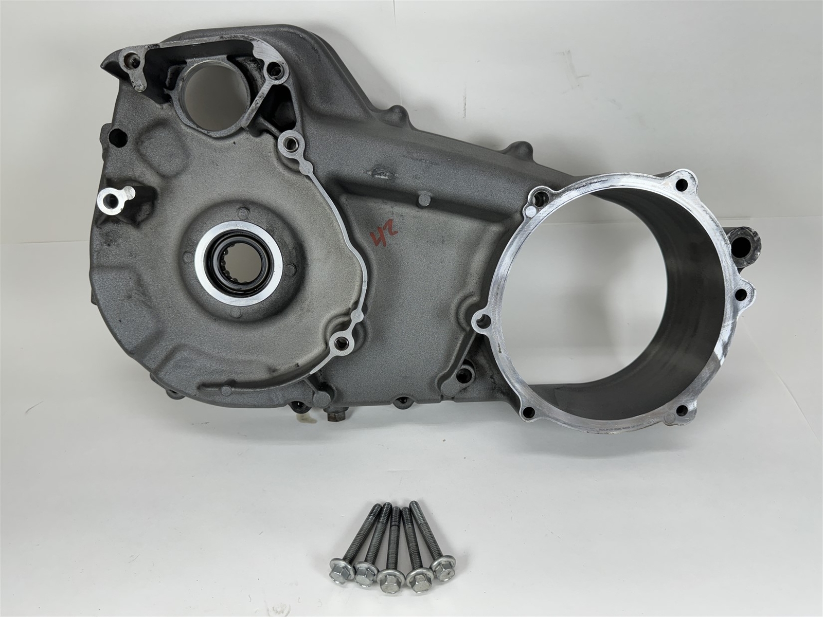 2909350 03 ハーレーツーリング プライマリーケース 60677-07A Harley-Davidson 2011 Road Glide CVO Inner Primary Cover